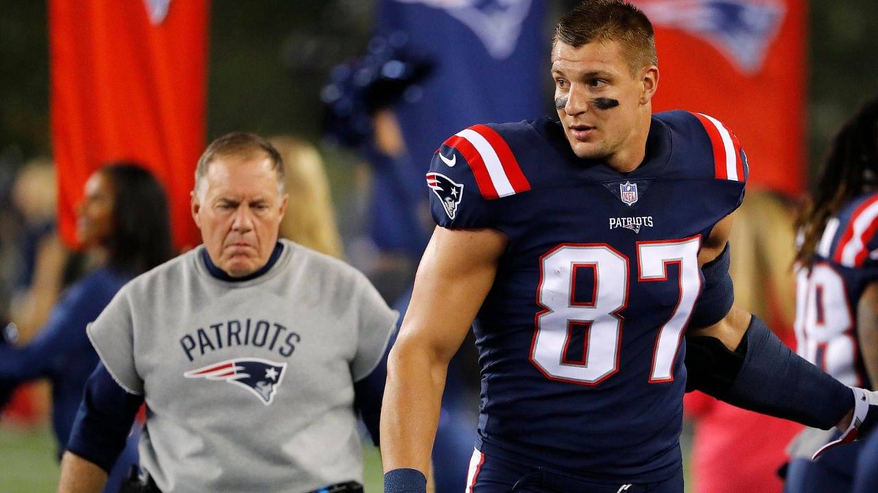 “I Don’t See That Happening”: Rob Gronkowski Doesn’t Buy the Narrative Of Bill Belichick Coaching Outside New England